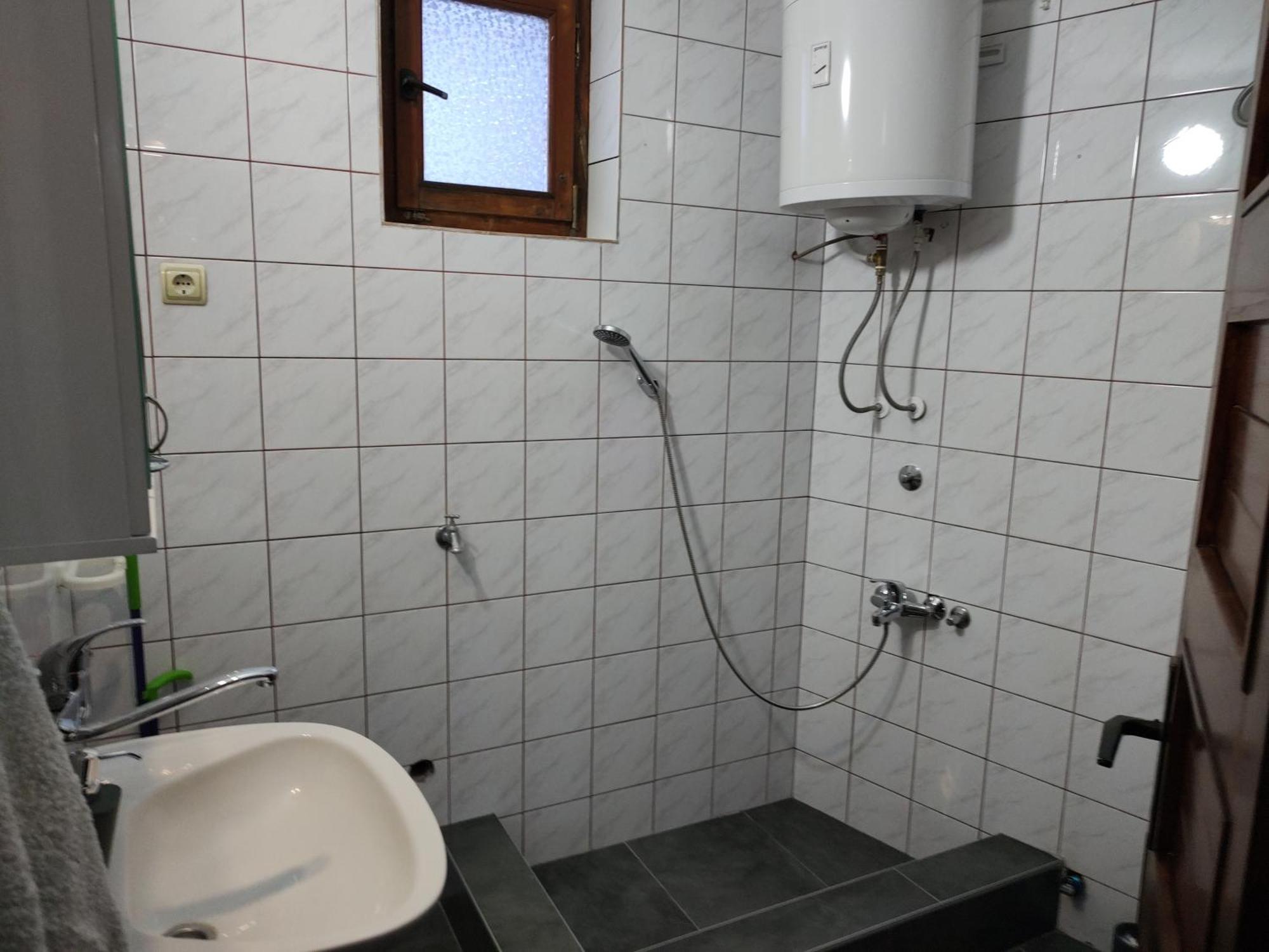 Stan Apartment Sremska Mitrovica Bagian luar foto